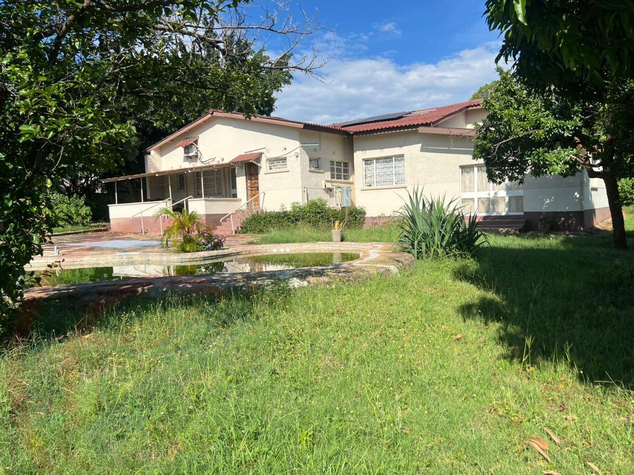 4 Bed House with En-suite for Rent in Livingstone