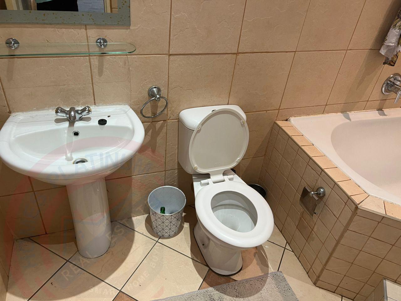 4 Bed House with En-suite for Rent in Livingstone